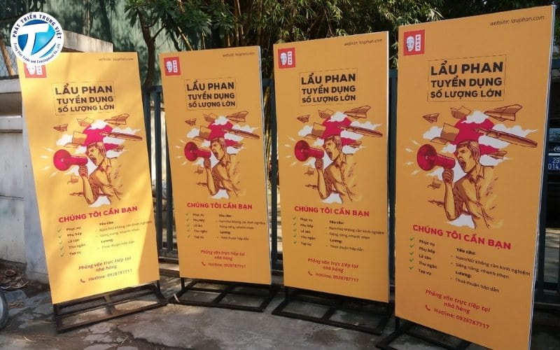 Standee khung sắt